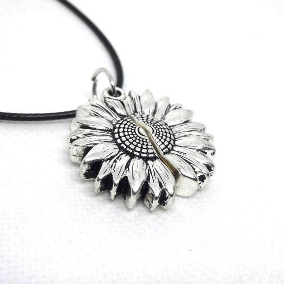 NEW You are my sunshine Sunflower Charm Nacklace - Picture 3 of 5